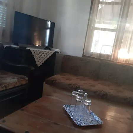 House Sofia Milies * סטאברוס